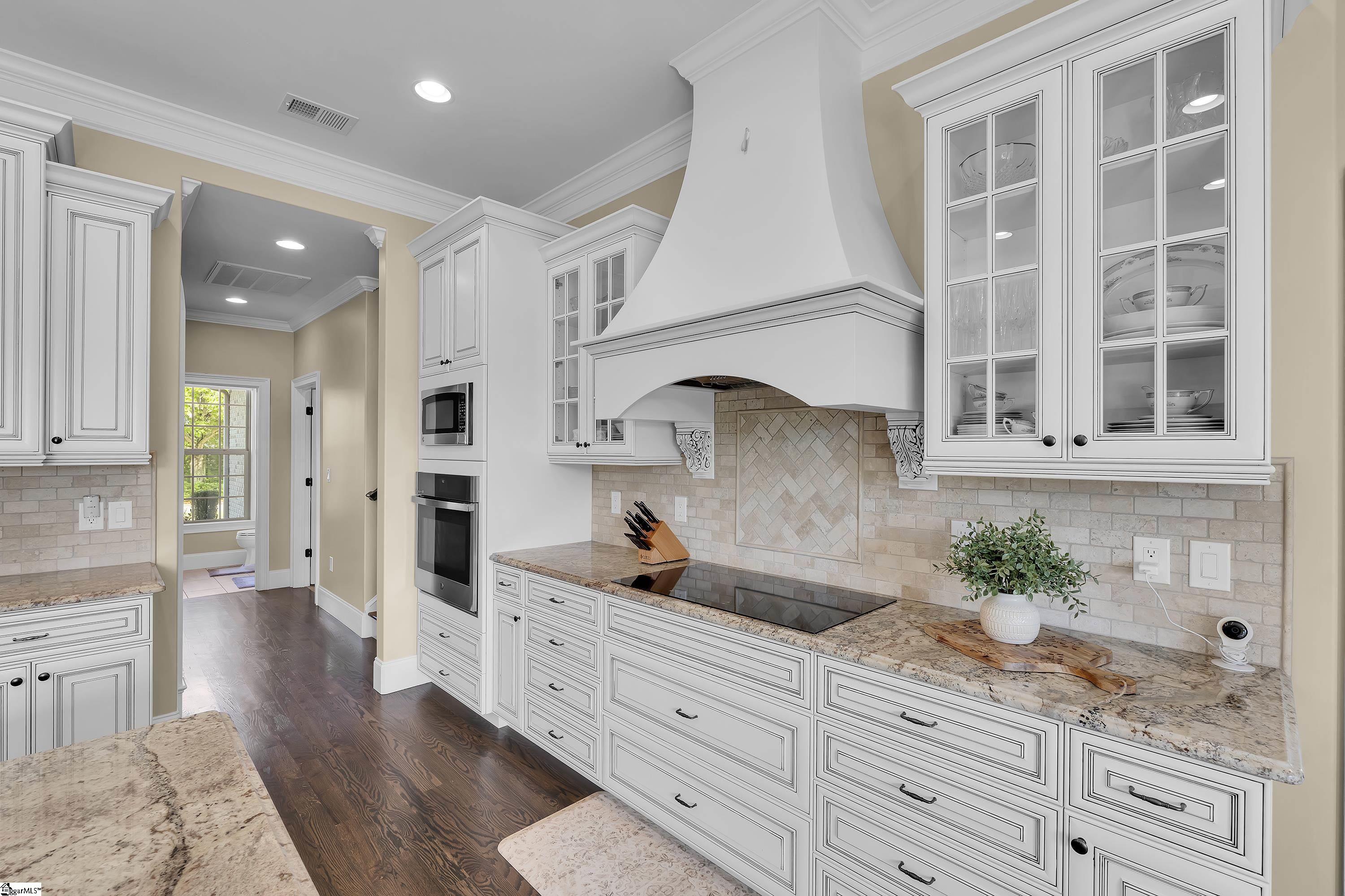Campobello, South Carolina, 29322, United States, 4 Bedrooms Bedrooms, ,5 BathroomsBathrooms,Residential,For Sale,1827518