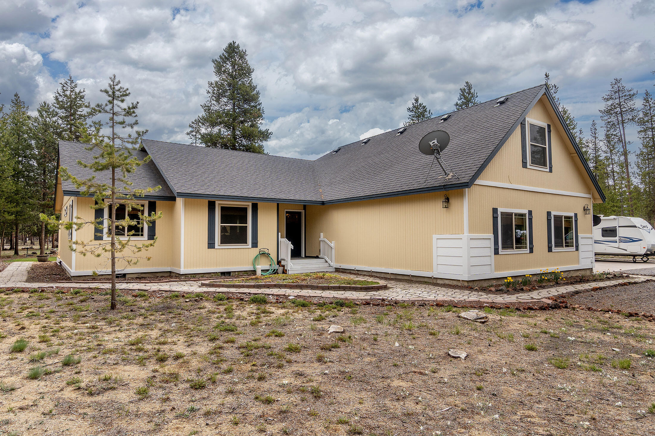 La Pine, Oregon, 97739, United States, 3 Bedrooms Bedrooms, ,2 BathroomsBathrooms,Residential,For Sale,1821567