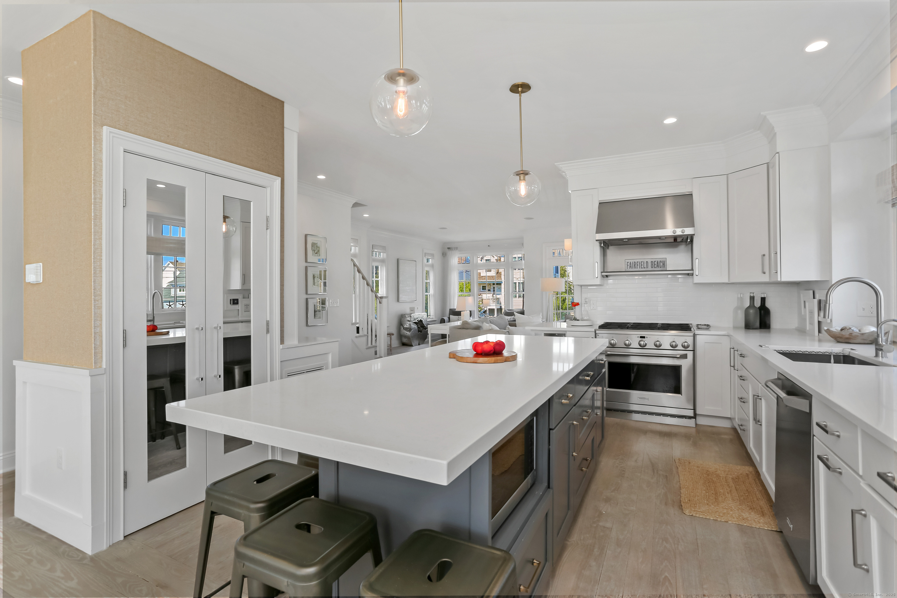 Fairfield, Connecticut, 06824, United States, 4 Bedrooms Bedrooms, ,5 BathroomsBathrooms,Residential,For Sale,1941072