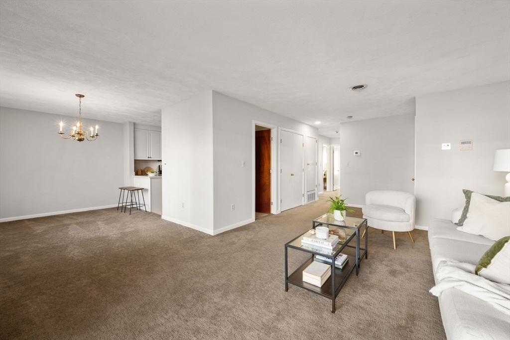 Concord, Massachusetts, 01742, United States, 2 Bedrooms Bedrooms, ,2 BathroomsBathrooms,Residential,For Sale,2000967