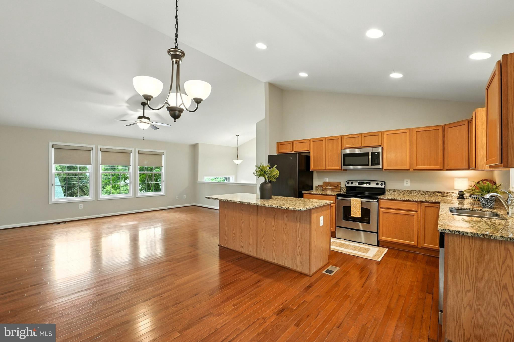 Warrenton, Virginia, 20186, United States, 3 Bedrooms Bedrooms, ,3 BathroomsBathrooms,Residential,For Sale,1930578