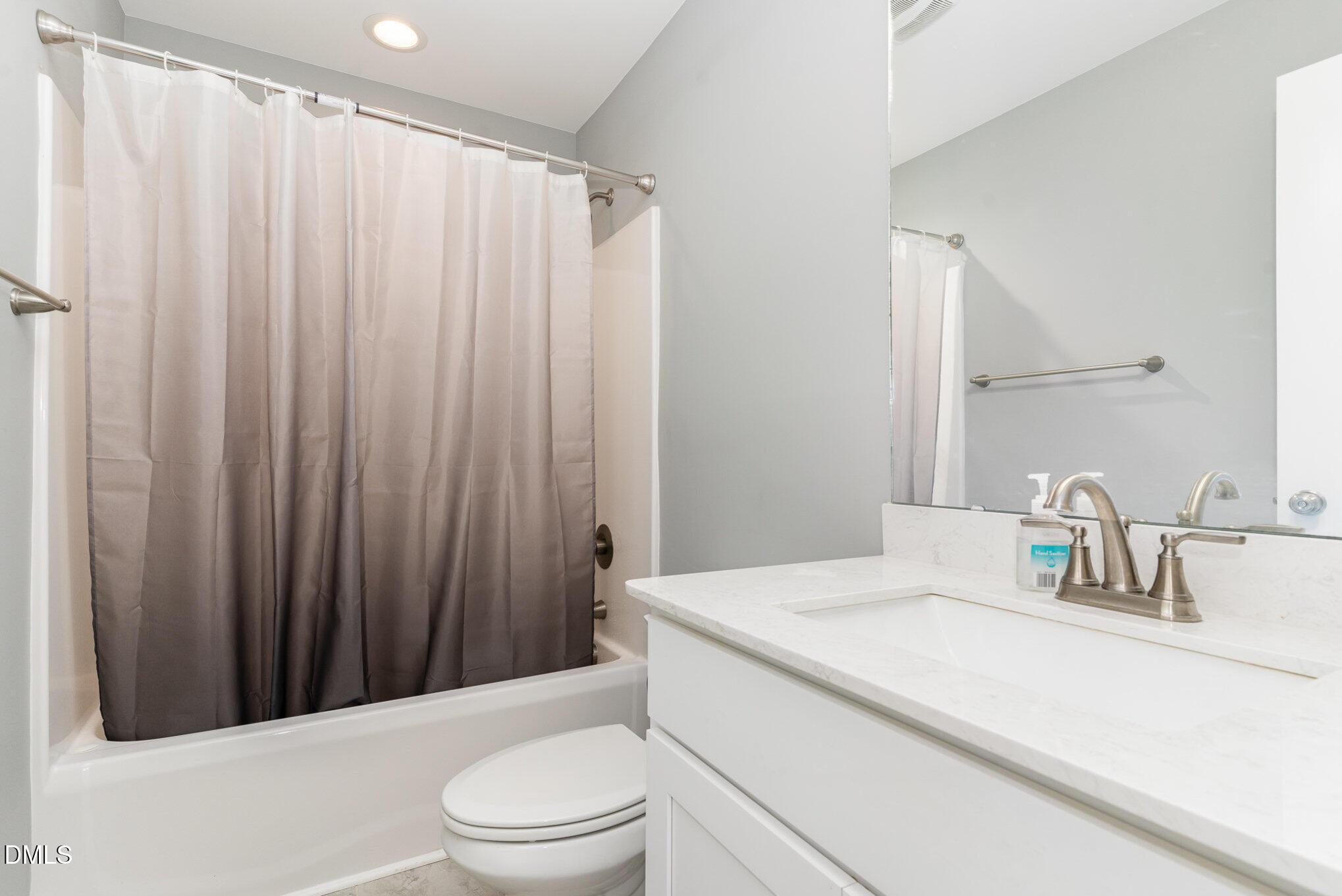 Fuquay Varina, North Carolina, 27526, United States, 4 Bedrooms Bedrooms, ,3 BathroomsBathrooms,Residential,For Sale,1987418