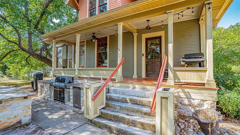 Granbury, Texas, 76048, United States, 8 Bedrooms Bedrooms, ,8 BathroomsBathrooms,Residential,For Sale,2009075