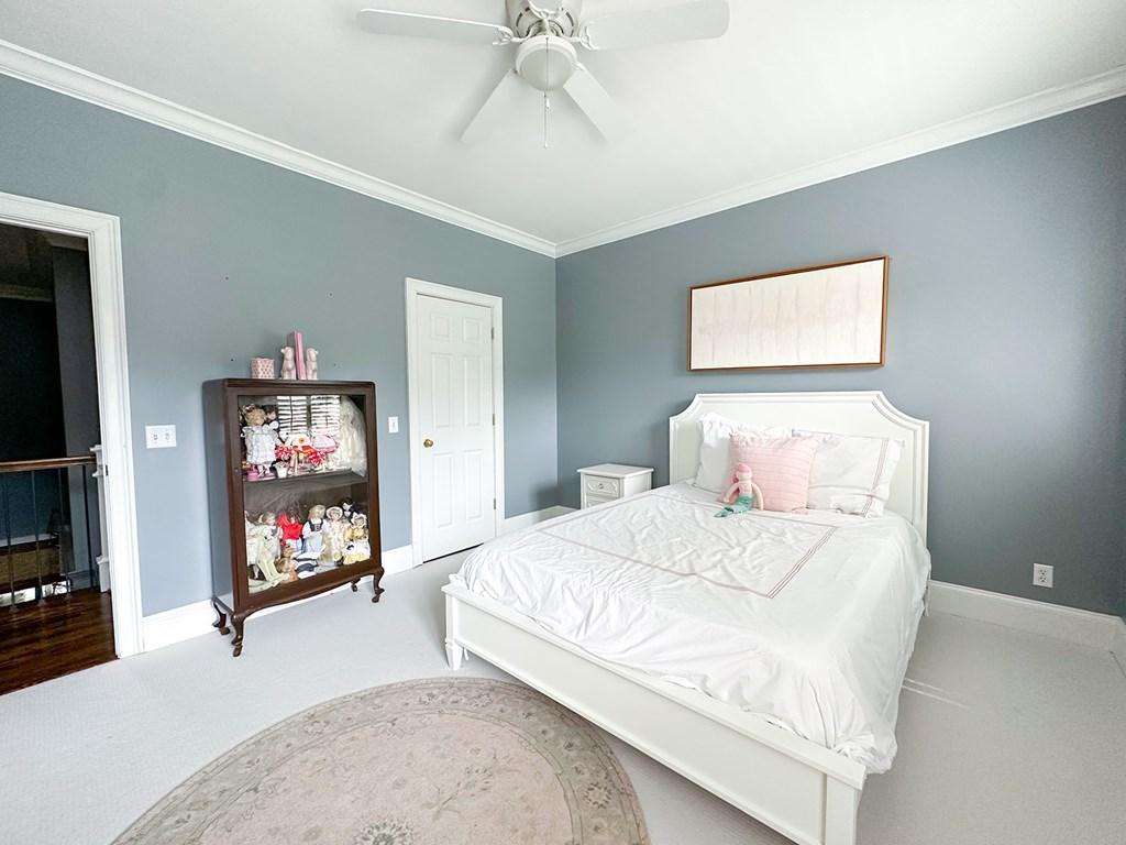DALTON, Georgia, 30720, United States, 5 Bedrooms Bedrooms, ,5 BathroomsBathrooms,Residential,For Sale,1939642