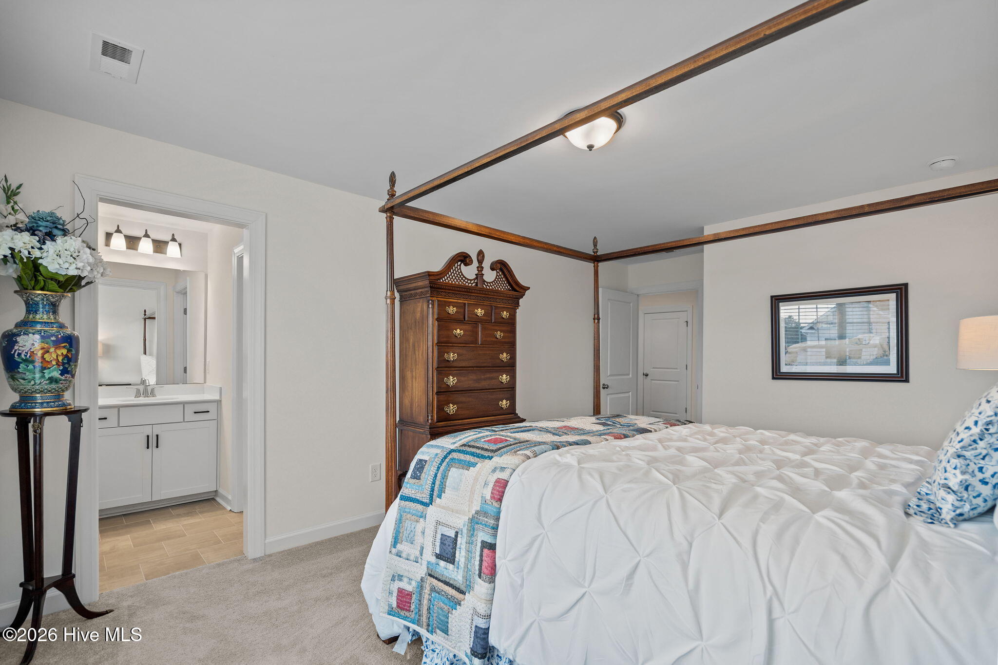 Wilmington, North Carolina, 28411, United States, 6 Bedrooms Bedrooms, ,4 BathroomsBathrooms,Residential,For Sale,2030860