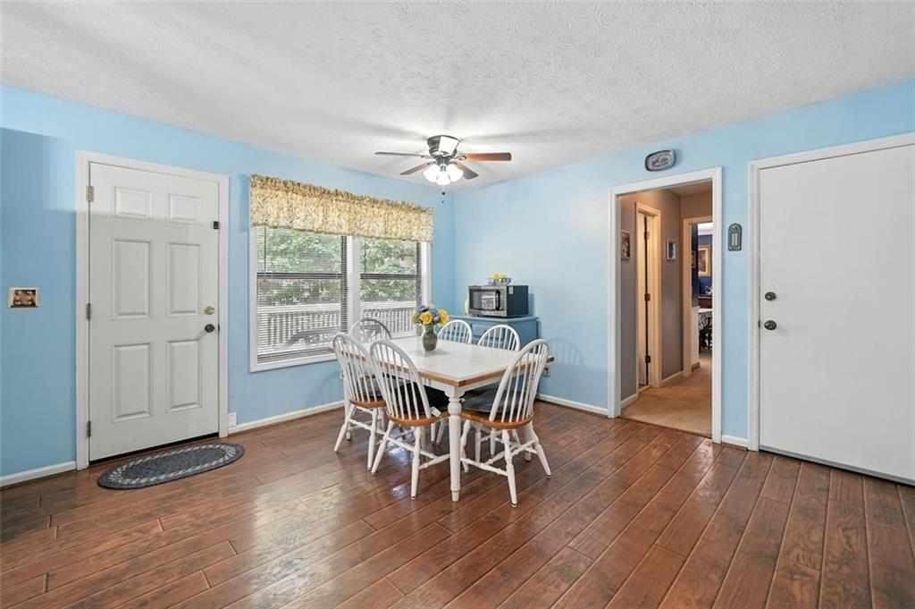 Roswell, Georgia, 30076, United States, 5 Bedrooms Bedrooms, ,4 BathroomsBathrooms,Residential,For Sale,1917059