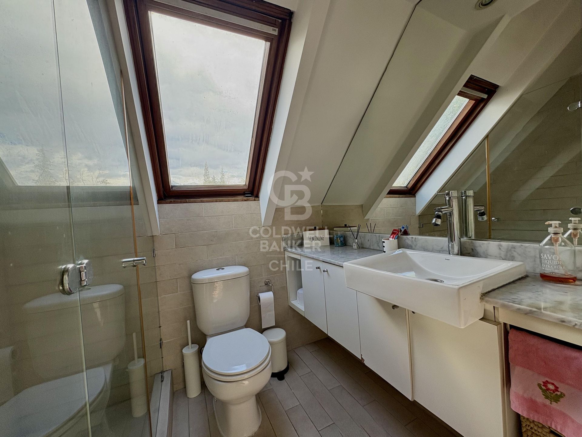 Las Condes, Chile, 5 Bedrooms Bedrooms, ,4 BathroomsBathrooms,Residential,For Sale,1932128