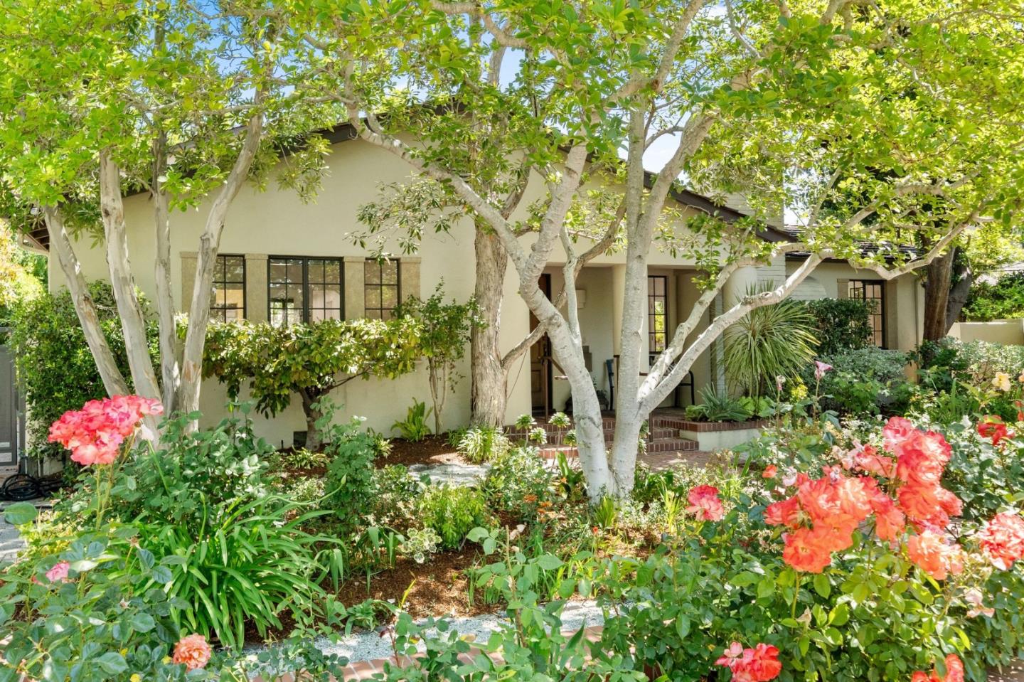 Palo Alto, California, 94301, United States, 4 Bedrooms Bedrooms, ,4 BathroomsBathrooms,Residential,For Sale,1837921