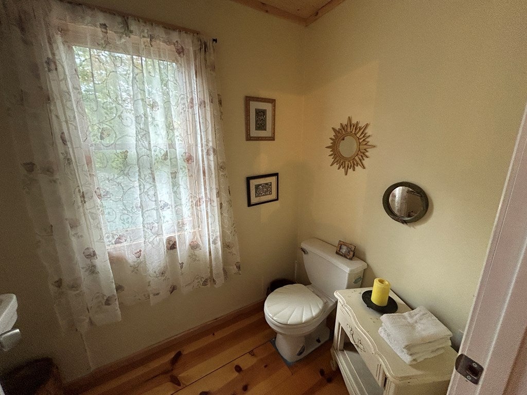 Blue Ridge, Georgia, 30513, United States, 3 Bedrooms Bedrooms, ,3 BathroomsBathrooms,Residential,For Sale,1954403