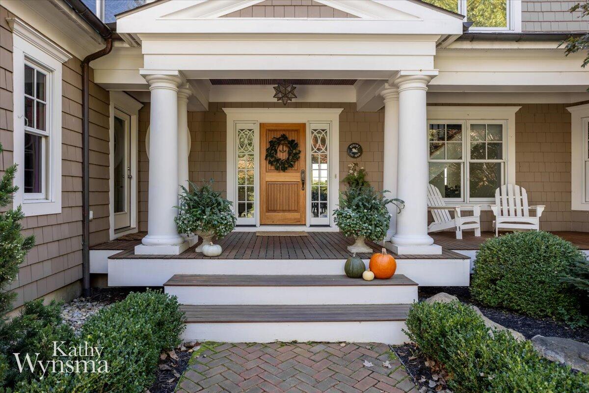 East Grand Rapids, Michigan, 49506, United States, 5 Bedrooms Bedrooms, ,5 BathroomsBathrooms,Residential,For Sale,1933647