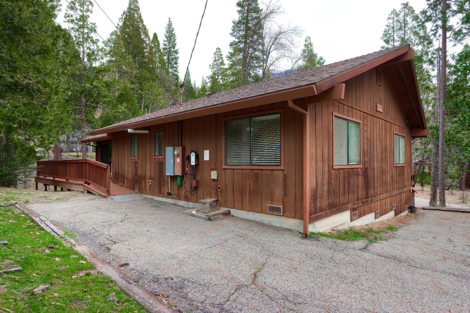 Wawona, California, 95389, United States, 3 Bedrooms Bedrooms, ,2 BathroomsBathrooms,Residential,For Sale,1998030
