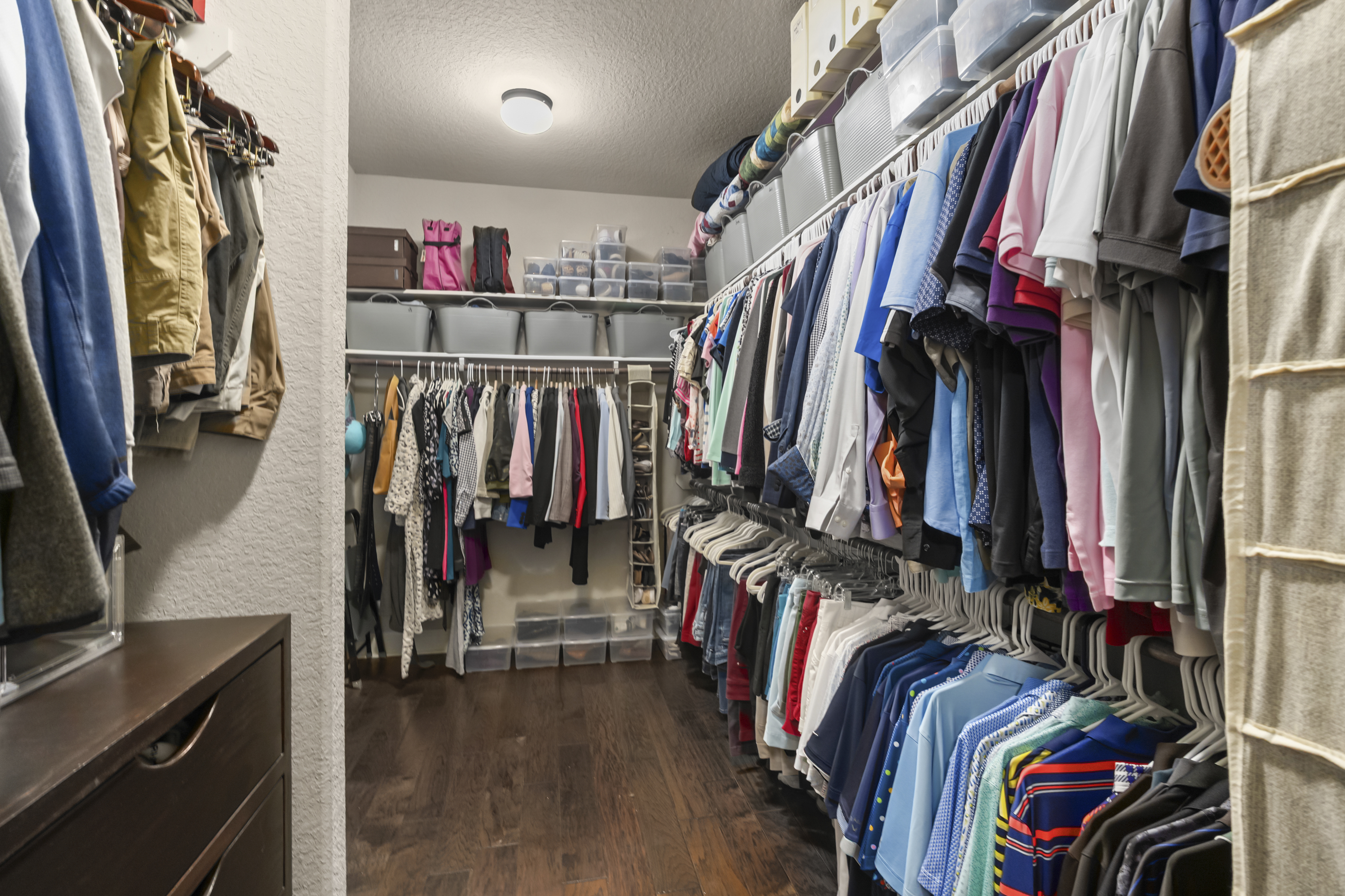  Thoughtfully Designed with Exceptional Floor Plan - 物件實景