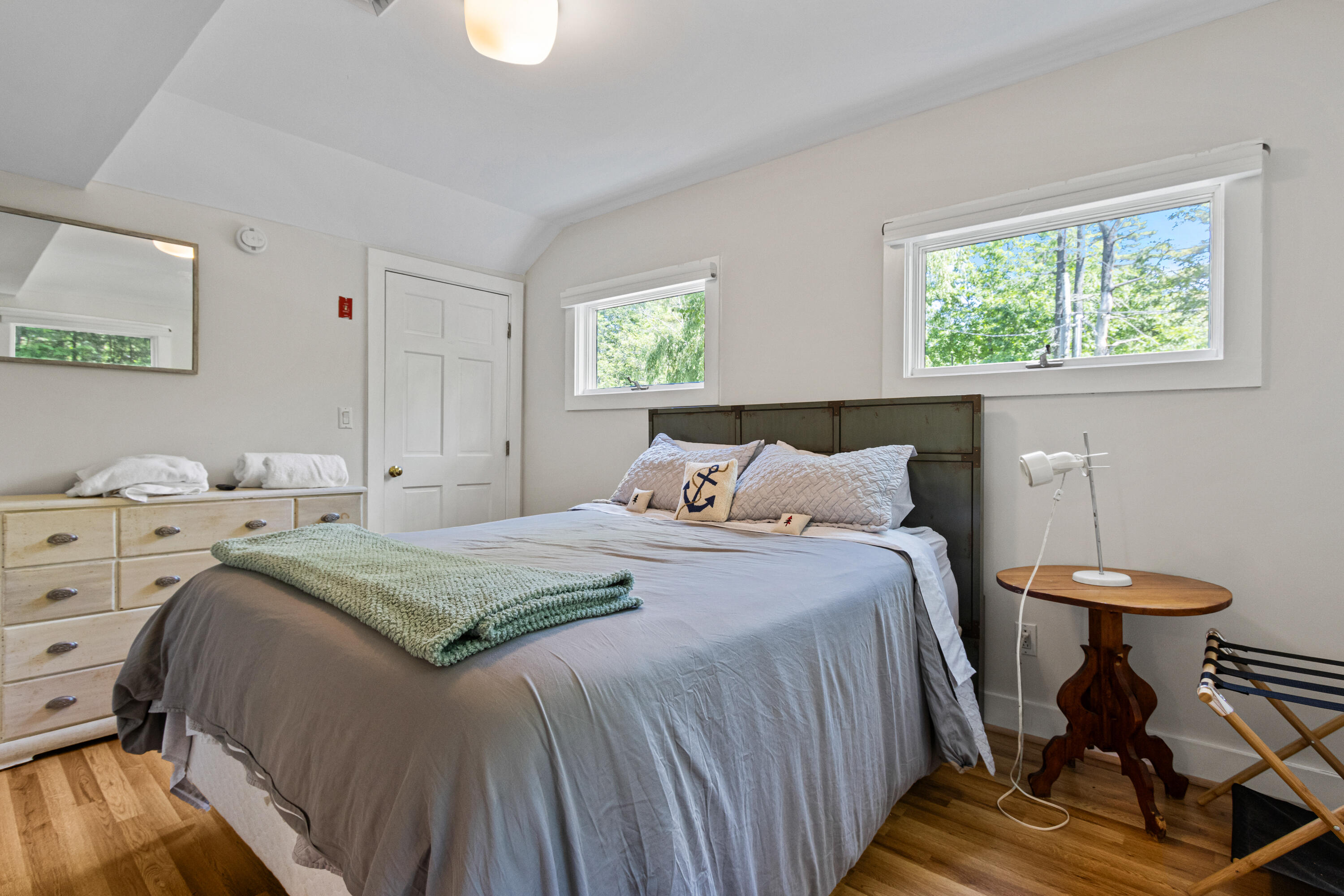 Freeport, Maine, 04032, United States, 2 Bedrooms Bedrooms, ,2 BathroomsBathrooms,Residential,For Sale,1917766