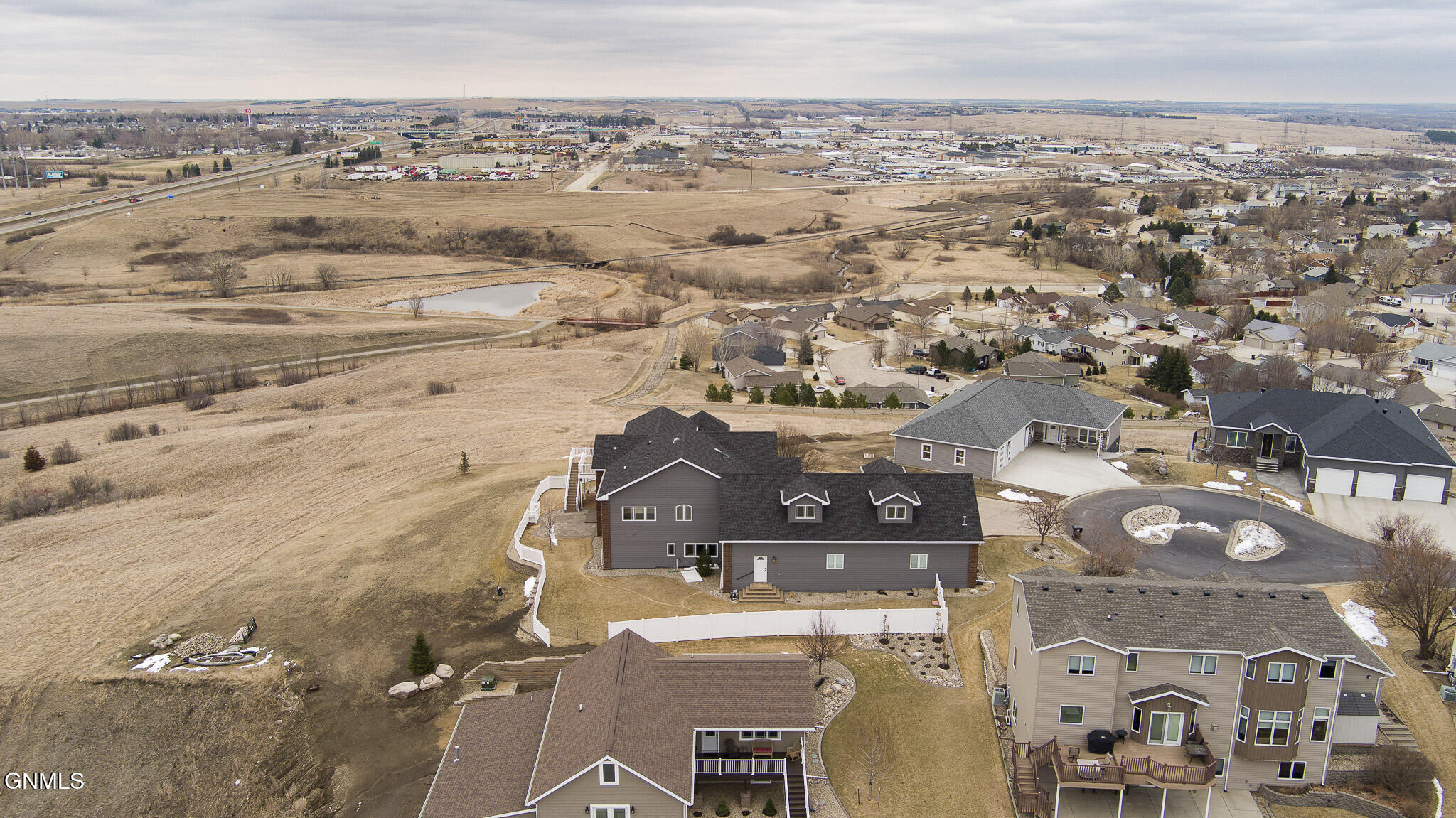 Bismarck, North Dakota, 58501, United States, 4 Bedrooms Bedrooms, ,4 BathroomsBathrooms,Residential,For Sale,2038873