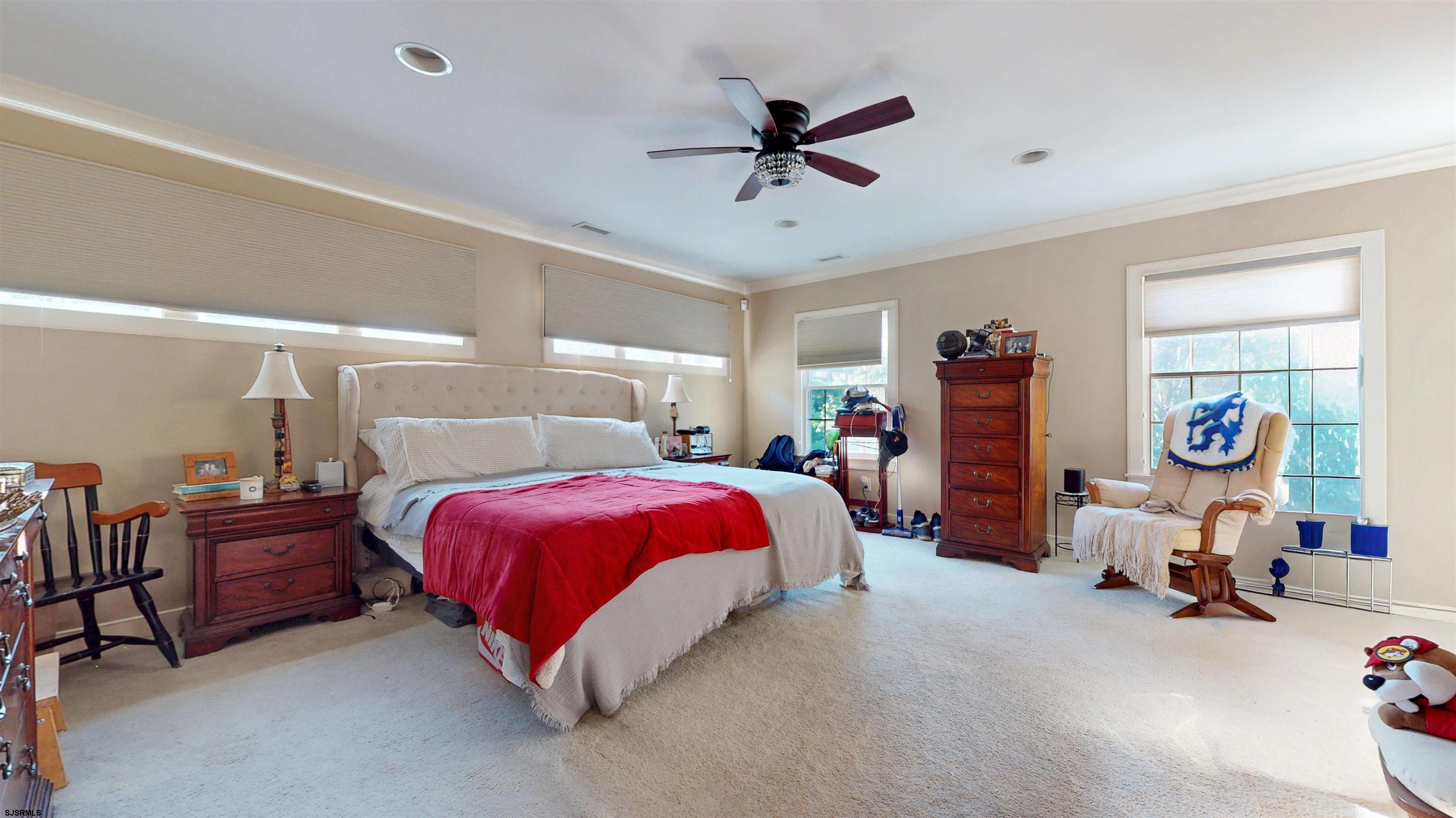 Linwood, New Jersey, 08221, United States, 6 Bedrooms Bedrooms, ,5 BathroomsBathrooms,Residential,For Sale,1975811