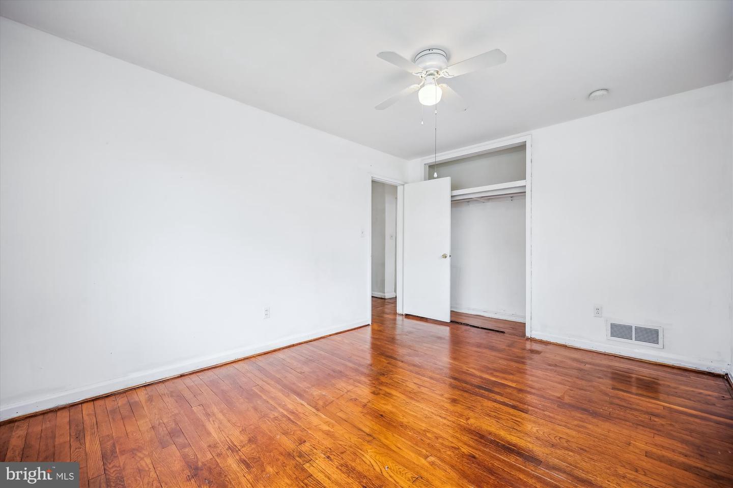 Silver Spring, Maryland, 20903, United States, 4 Bedrooms Bedrooms, ,2 BathroomsBathrooms,Residential,For Sale,1906591