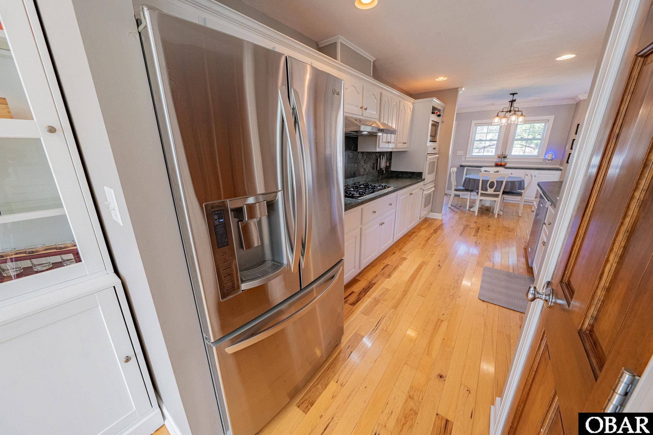 Manteo, North Carolina, 27954, United States, 4 Bedrooms Bedrooms, ,4 BathroomsBathrooms,Residential,For Sale,1988326