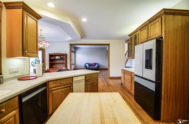 NEWPORT, Michigan, 48166, United States, 3 Bedrooms Bedrooms, ,3 BathroomsBathrooms,Residential,For Sale,1939002