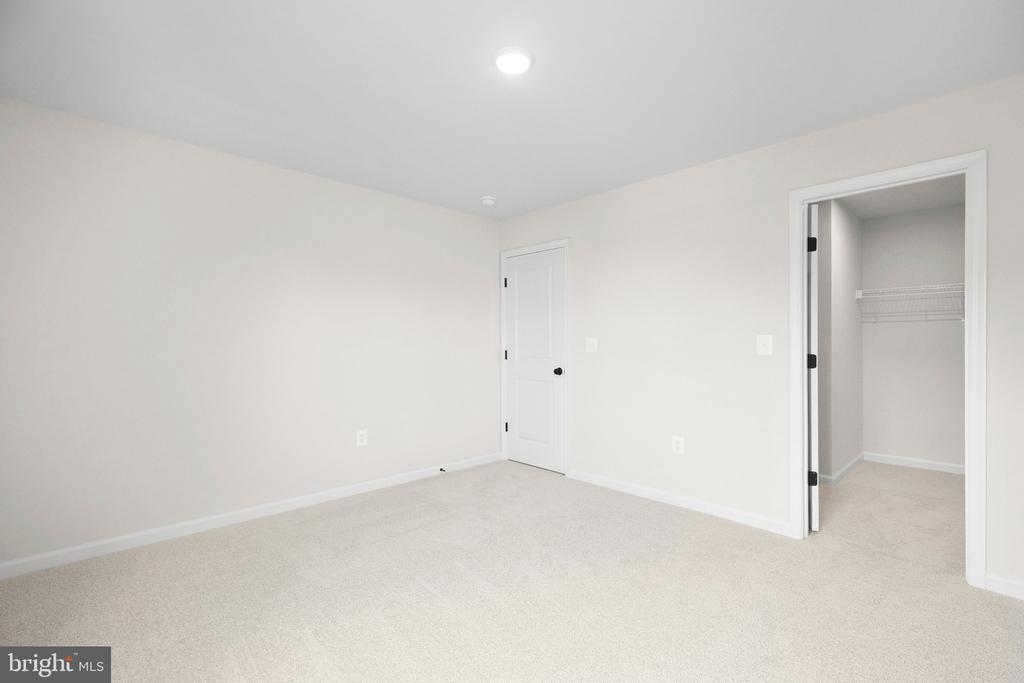 Fredericksburg, Virginia, 22408, United States, 4 Bedrooms Bedrooms, ,3 BathroomsBathrooms,Residential,For Sale,1850106
