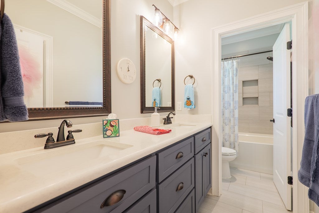 Valdosta, Georgia, 31601, United States, 4 Bedrooms Bedrooms, ,3 BathroomsBathrooms,Residential,For Sale,1991000