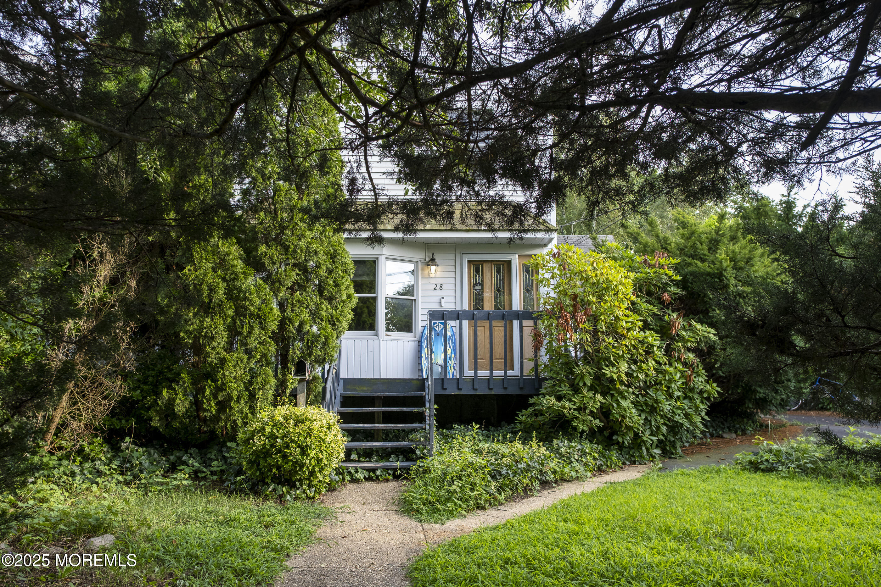 Leonardo, New Jersey, 07737, United States, 4 Bedrooms Bedrooms, ,3 BathroomsBathrooms,Residential,For Sale,1895486