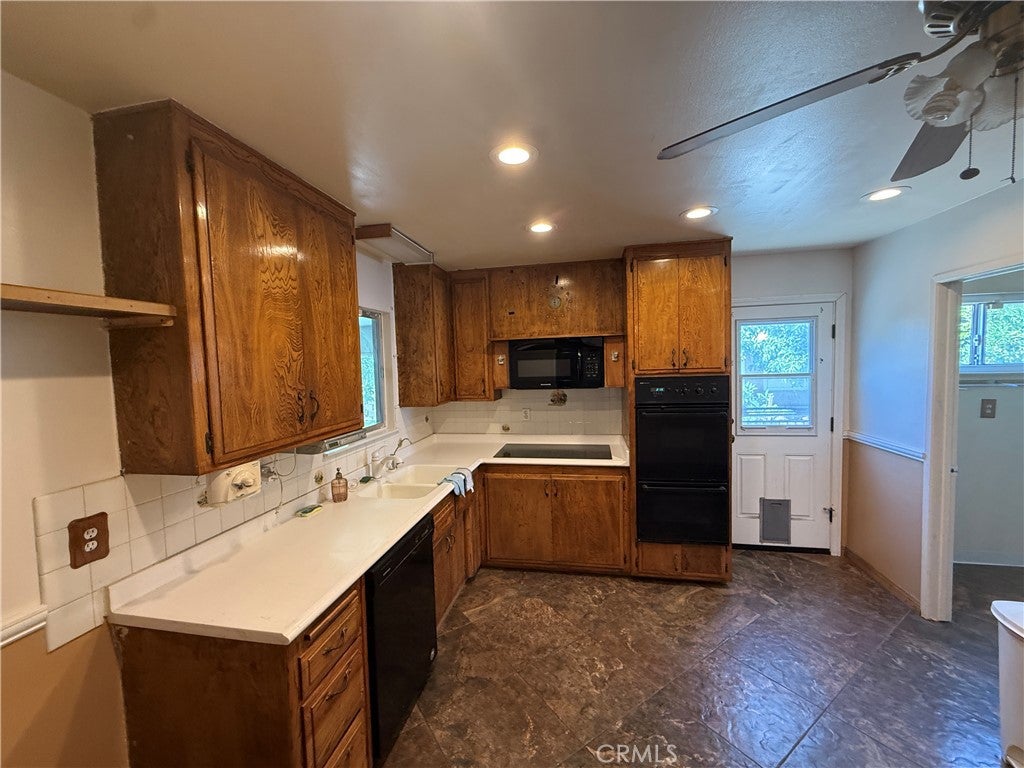 Riverside, California, 92505, United States, 3 Bedrooms Bedrooms, ,2 BathroomsBathrooms,Residential,For Sale,1891732