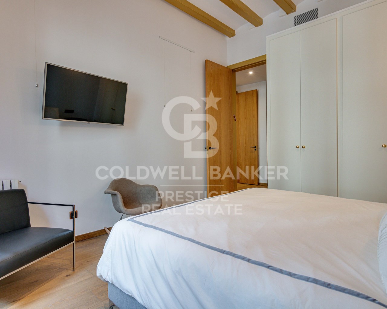 Barcelona, Catalonia, ES, 4 Bedrooms Bedrooms, ,4 BathroomsBathrooms,Residential,For Sale,1901550