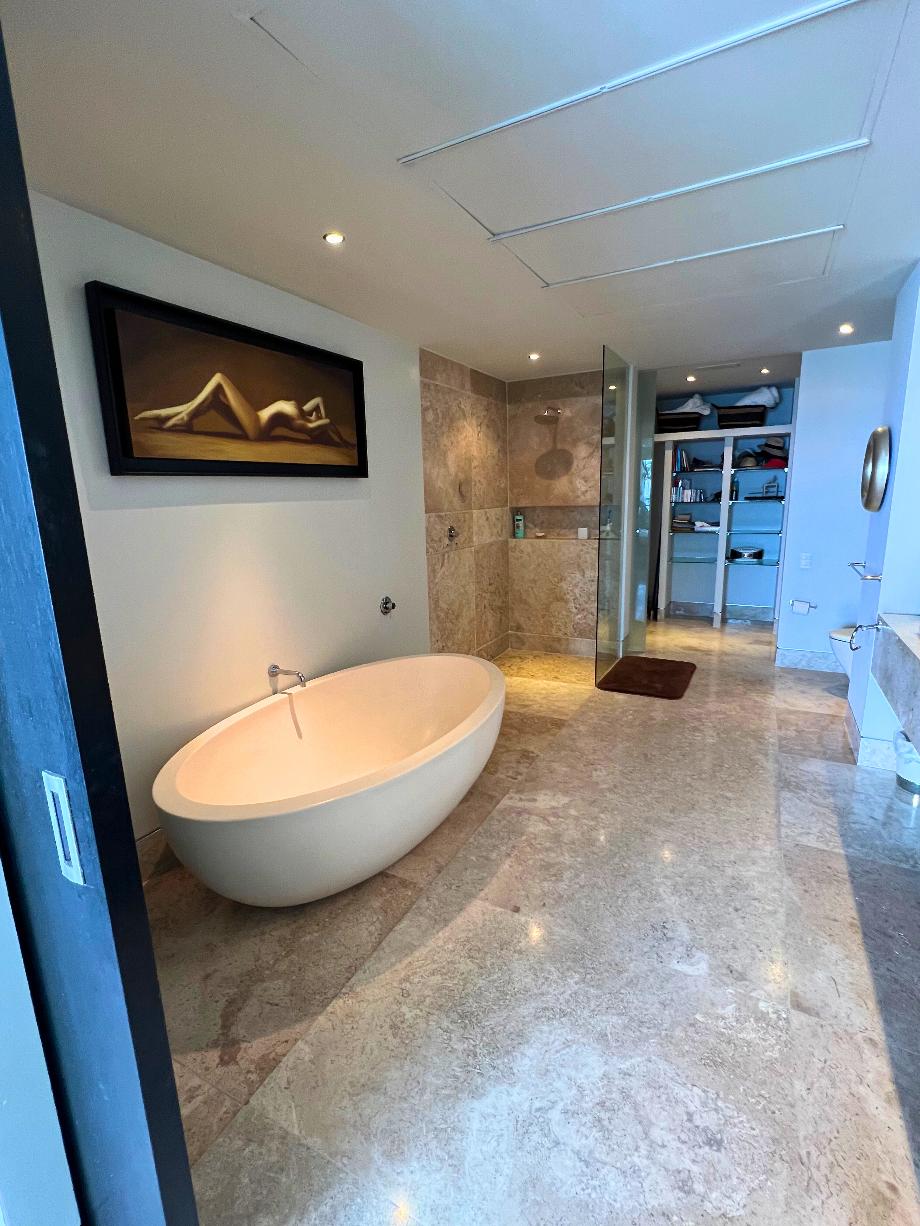 Puerto Vallarta, Jalisco, 48390, Mexico, 3 Bedrooms Bedrooms, ,3 BathroomsBathrooms,Residential,For Sale,1917798