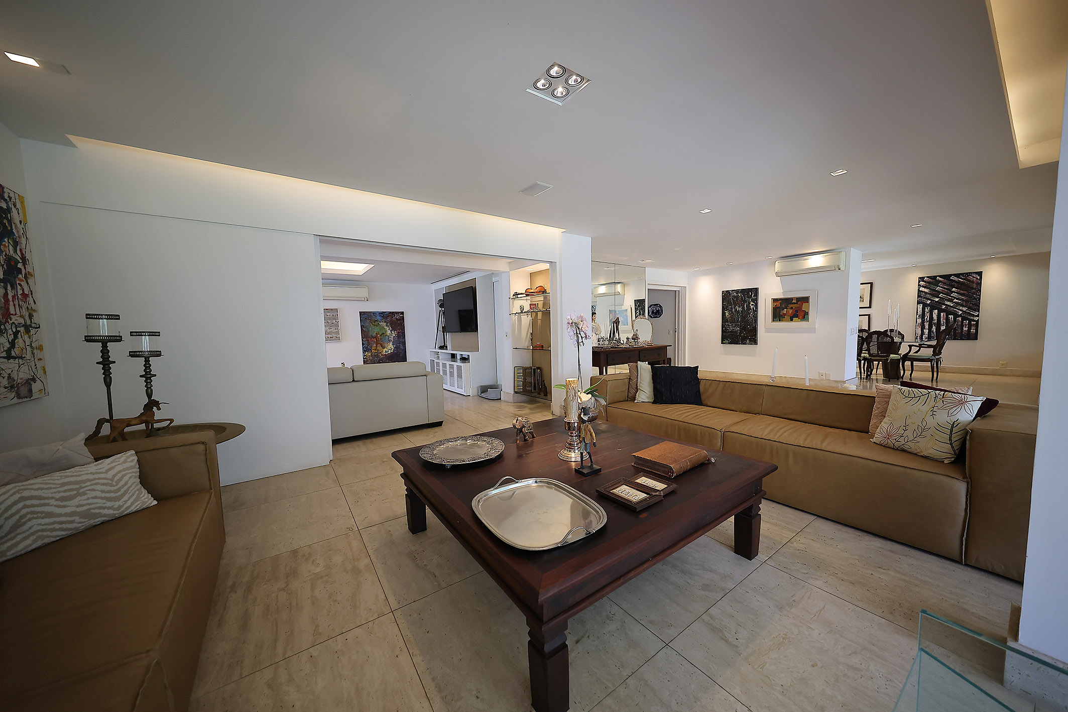  House with a pool and gourmet area in Condomínio Santa Helena - 物件實景