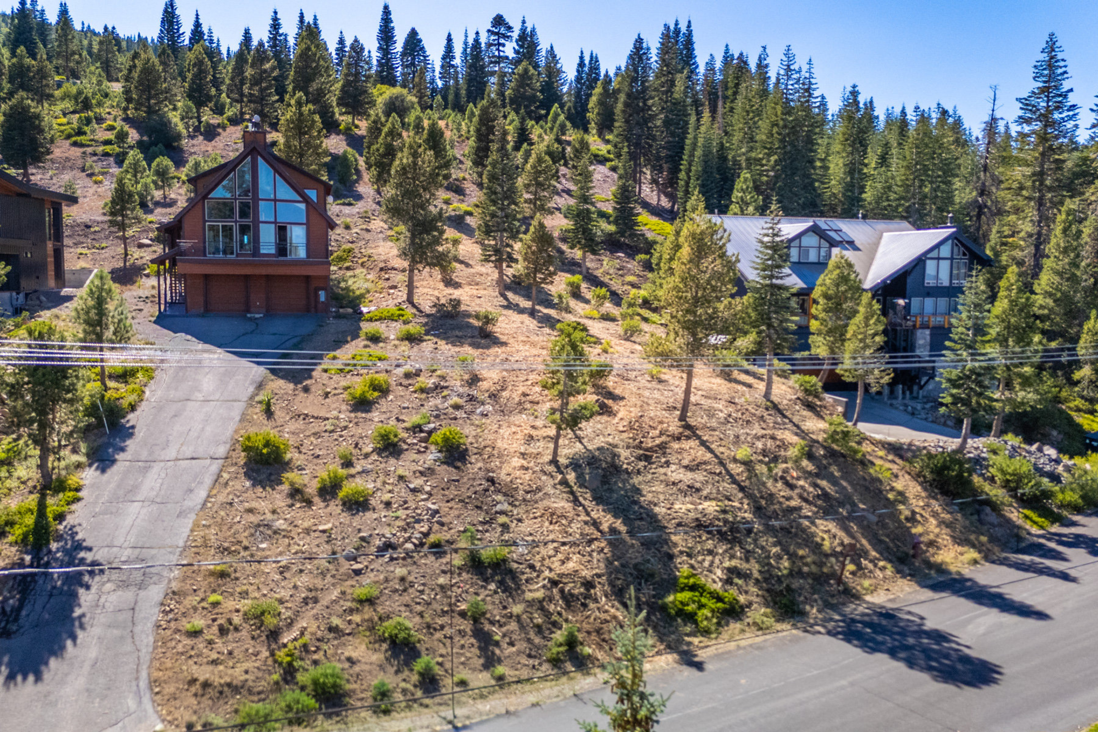 Build Your Mountain Retreat with Backcountry Access - 物件實景