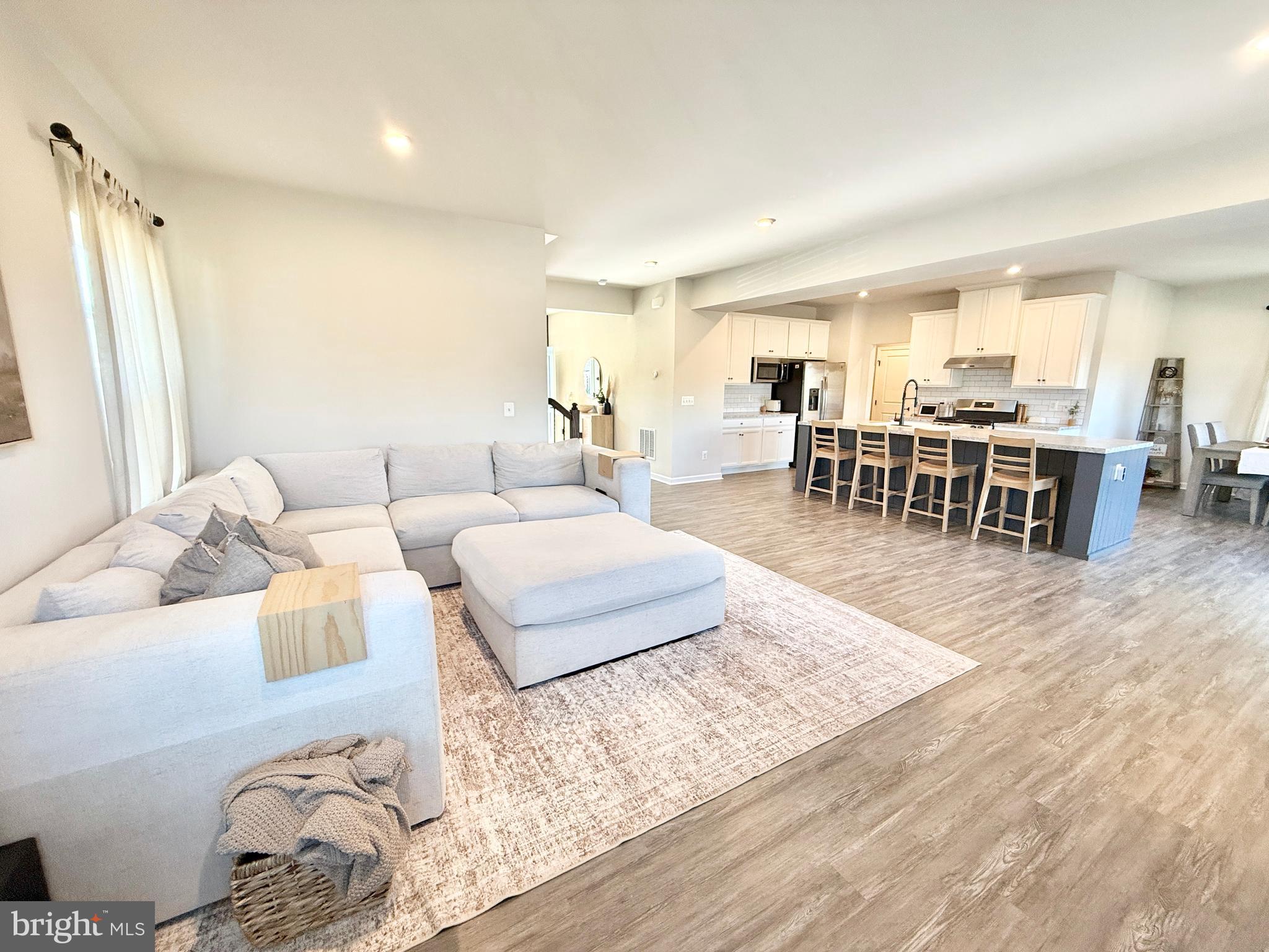 Stafford, Virginia, 22554, United States, 5 Bedrooms Bedrooms, ,4 BathroomsBathrooms,Residential,For Sale,2009953