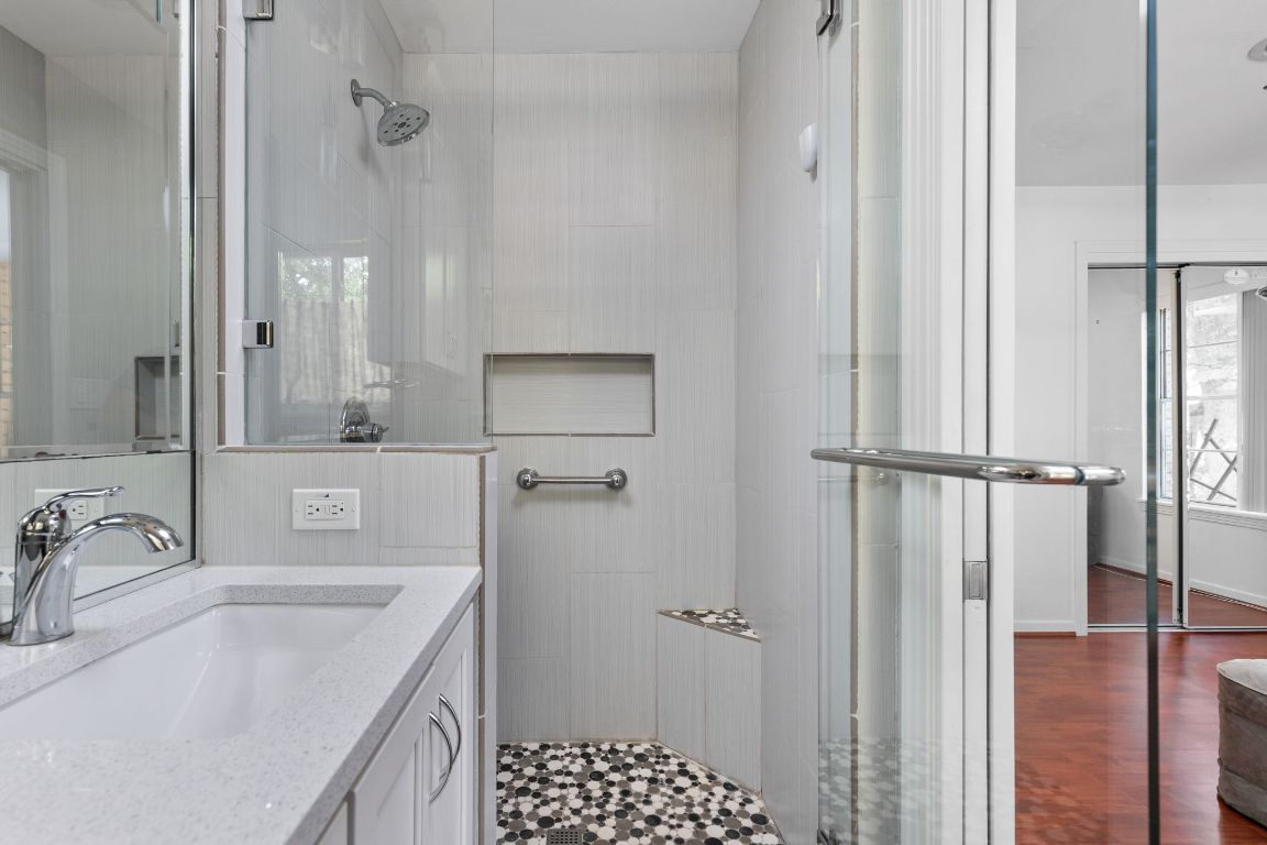 Austin, Texas, 78757, United States, 3 Bedrooms Bedrooms, ,2 BathroomsBathrooms,Residential,For Sale,1956821