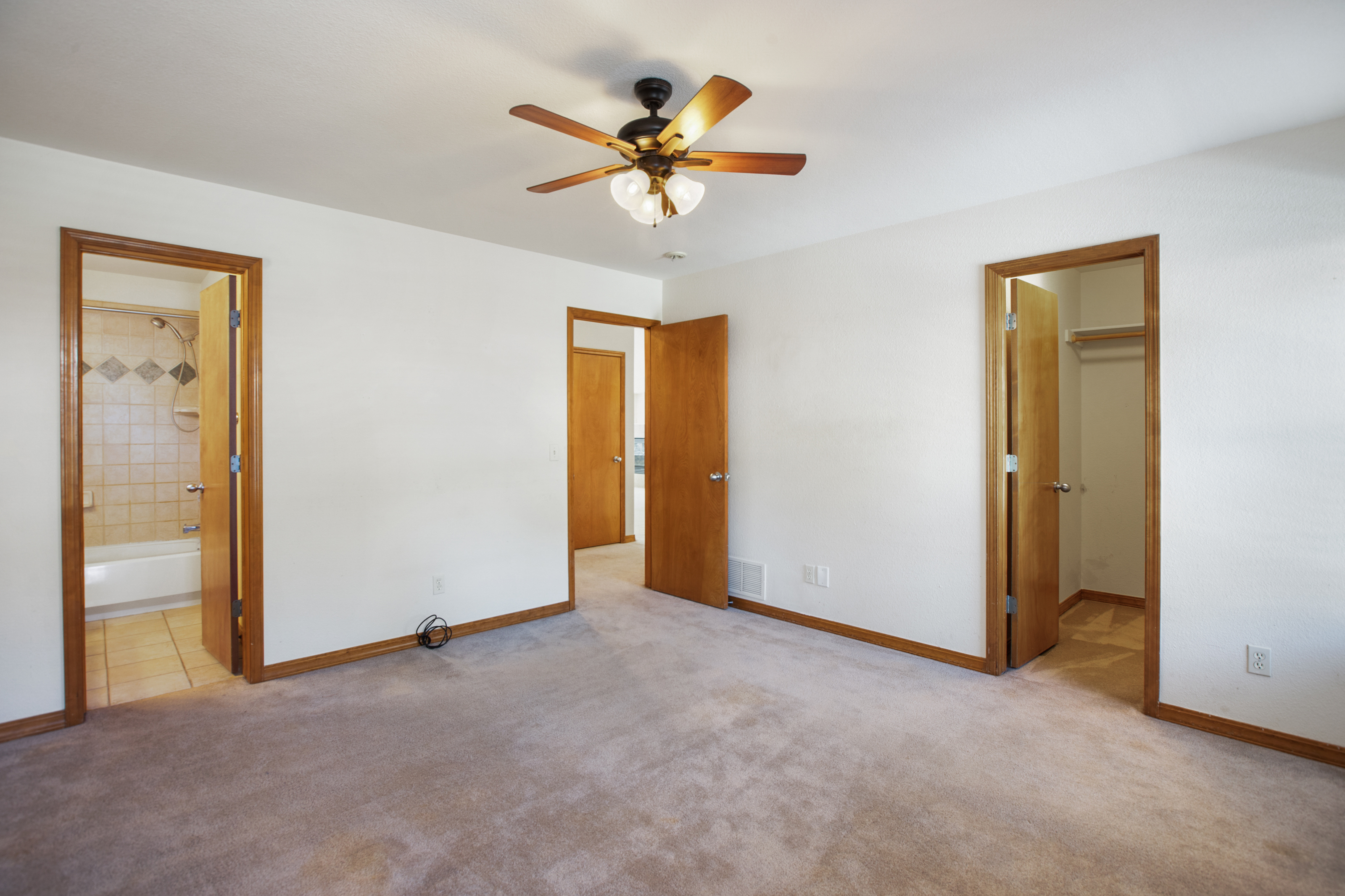 Woodland Park, Colorado, 80863, United States, 3 Bedrooms Bedrooms, ,3 BathroomsBathrooms,Residential,For Sale,1966614