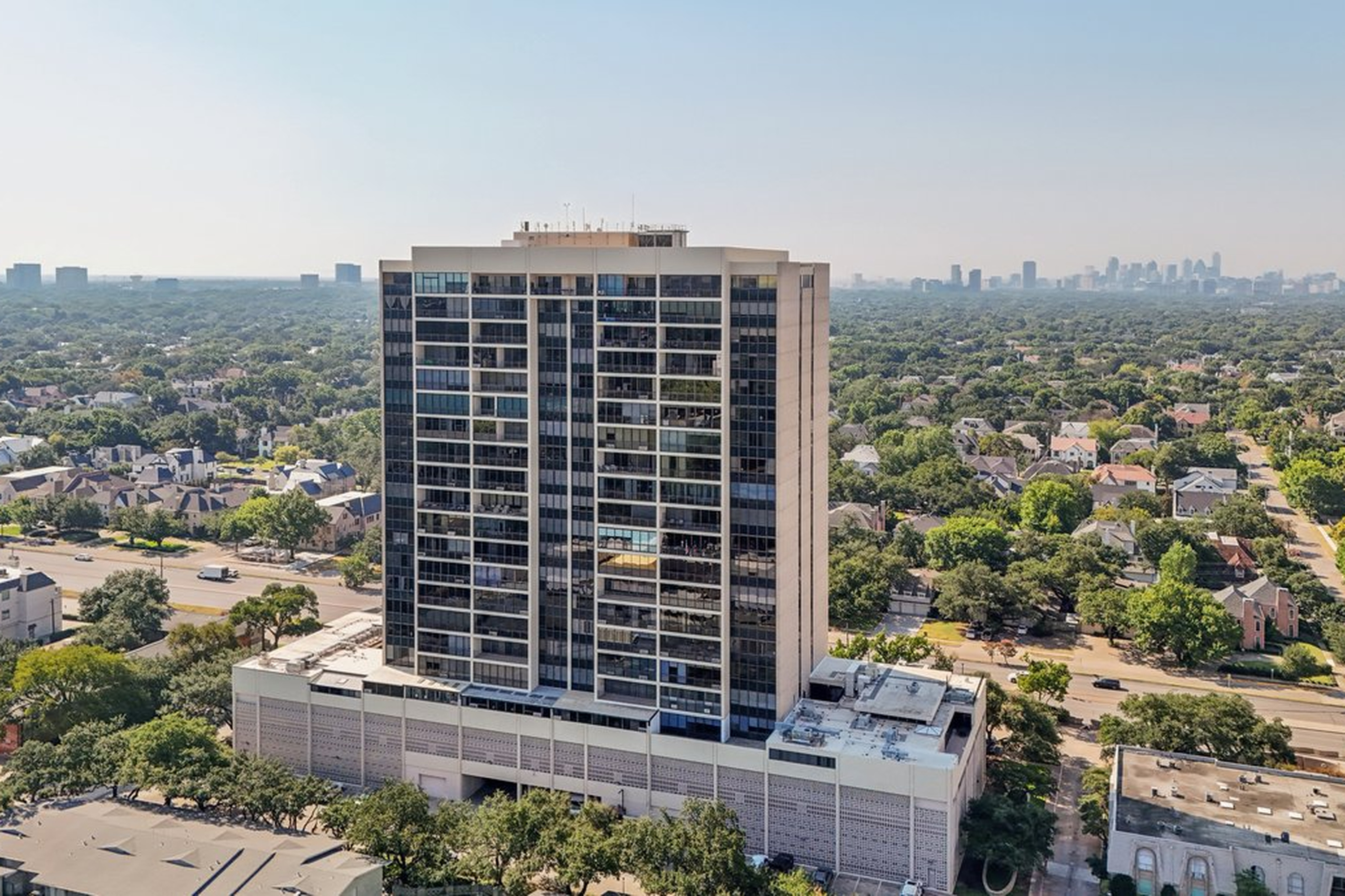  Panoramic Dallas Skyline Views  Renovated Luxury Residence at The Athena - 物件實景