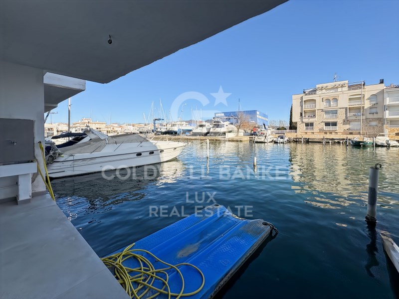 Empuriabrava, Catalonia, ES, 4 Bedrooms Bedrooms, ,4 BathroomsBathrooms,Residential,For Sale,1700789