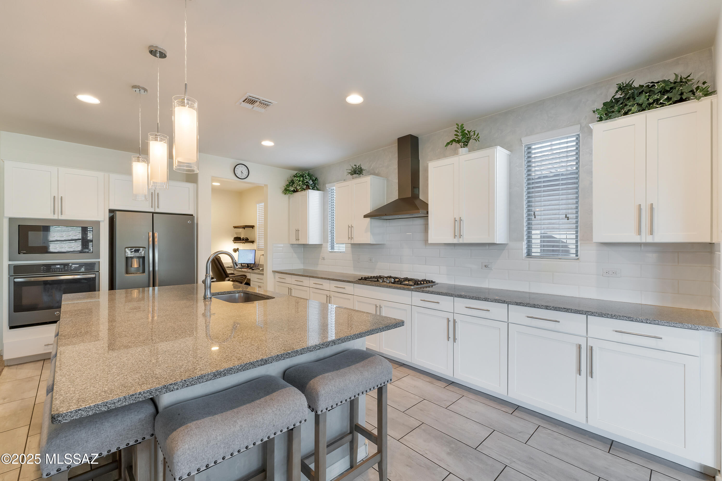 Tucson, Arizona, 85741, United States, 4 Bedrooms Bedrooms, ,3 BathroomsBathrooms,Residential,For Sale,1933342