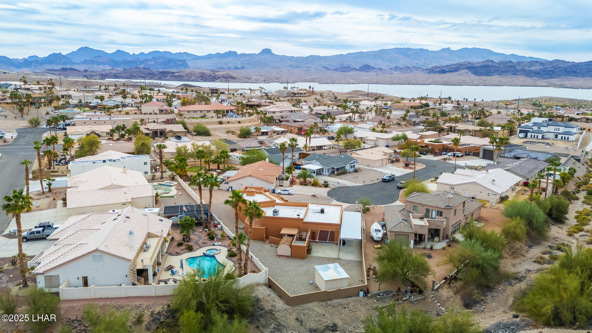 Lake Havasu City, Arizona, 86406, United States, 2 Bedrooms Bedrooms, ,2 BathroomsBathrooms,Residential,For Sale,1932583