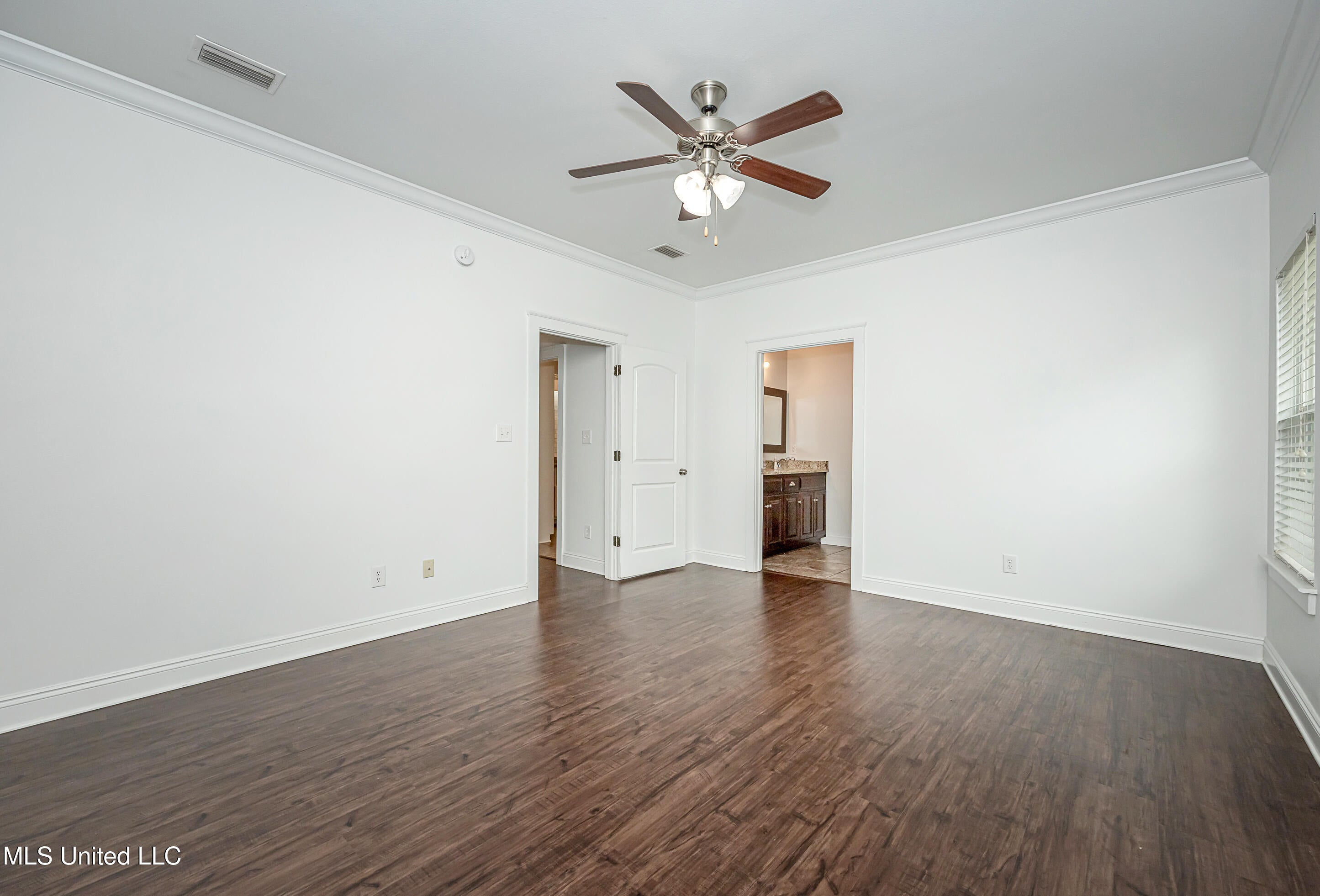Vancleave, Mississippi, 39565, United States, 4 Bedrooms Bedrooms, ,2 BathroomsBathrooms,Residential,For Sale,1927401