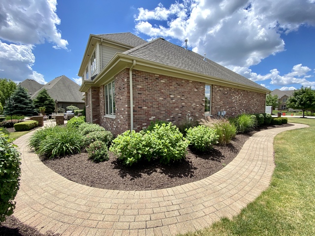 Mokena, Illinois, 60448, United States, 5 Bedrooms Bedrooms, ,4 BathroomsBathrooms,Residential,For Sale,1915819