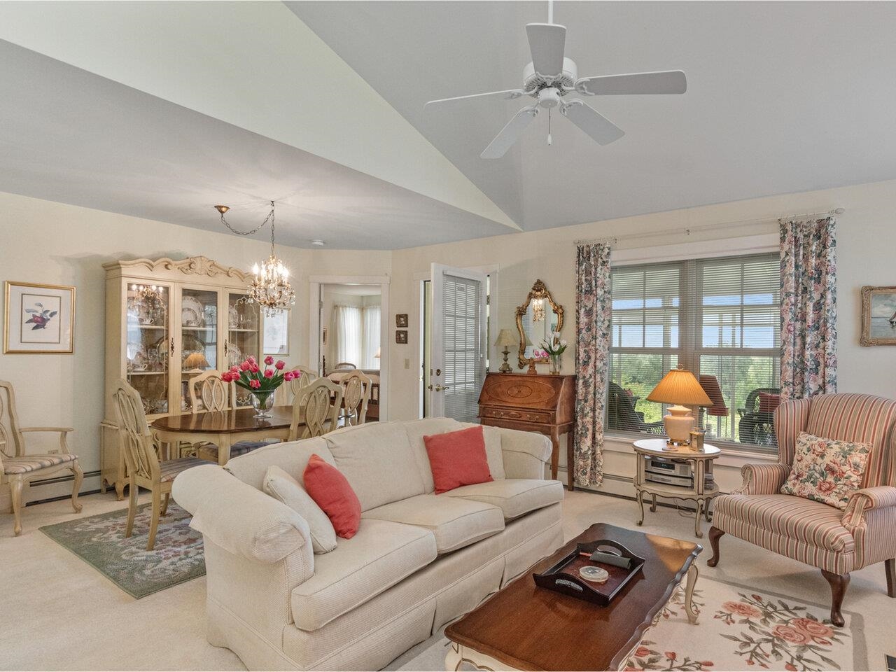 Williston, Vermont, 05495, United States, 2 Bedrooms Bedrooms, ,3 BathroomsBathrooms,Residential,For Sale,1901001