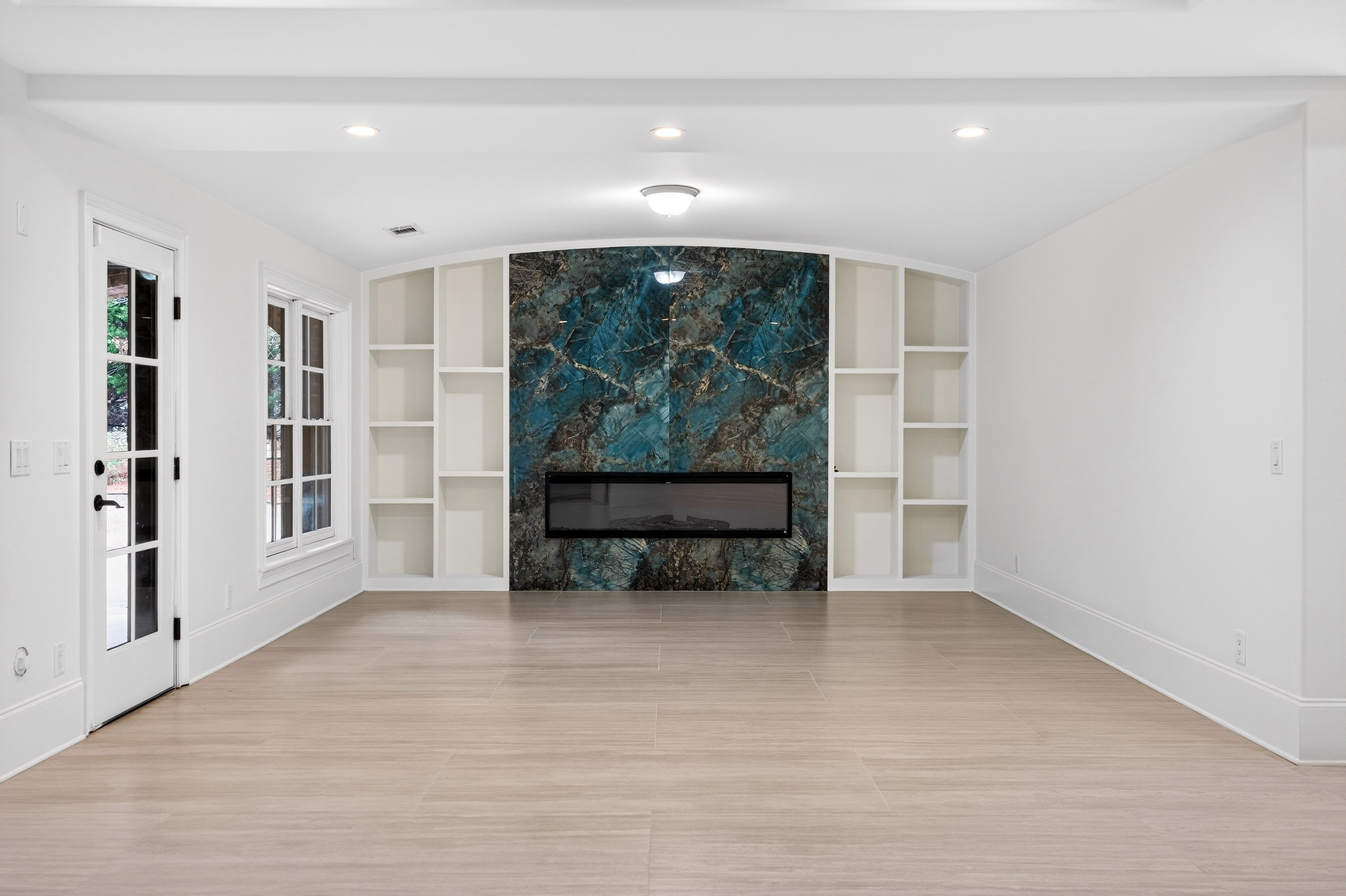  Elegant Home Offering Luxury, Functionality, and Privacy - 物件實景