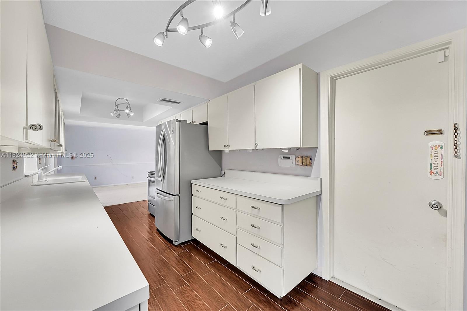 Coral Springs, Florida, 33065, United States, 4 Bedrooms Bedrooms, ,2 BathroomsBathrooms,Residential,For Sale,1866379