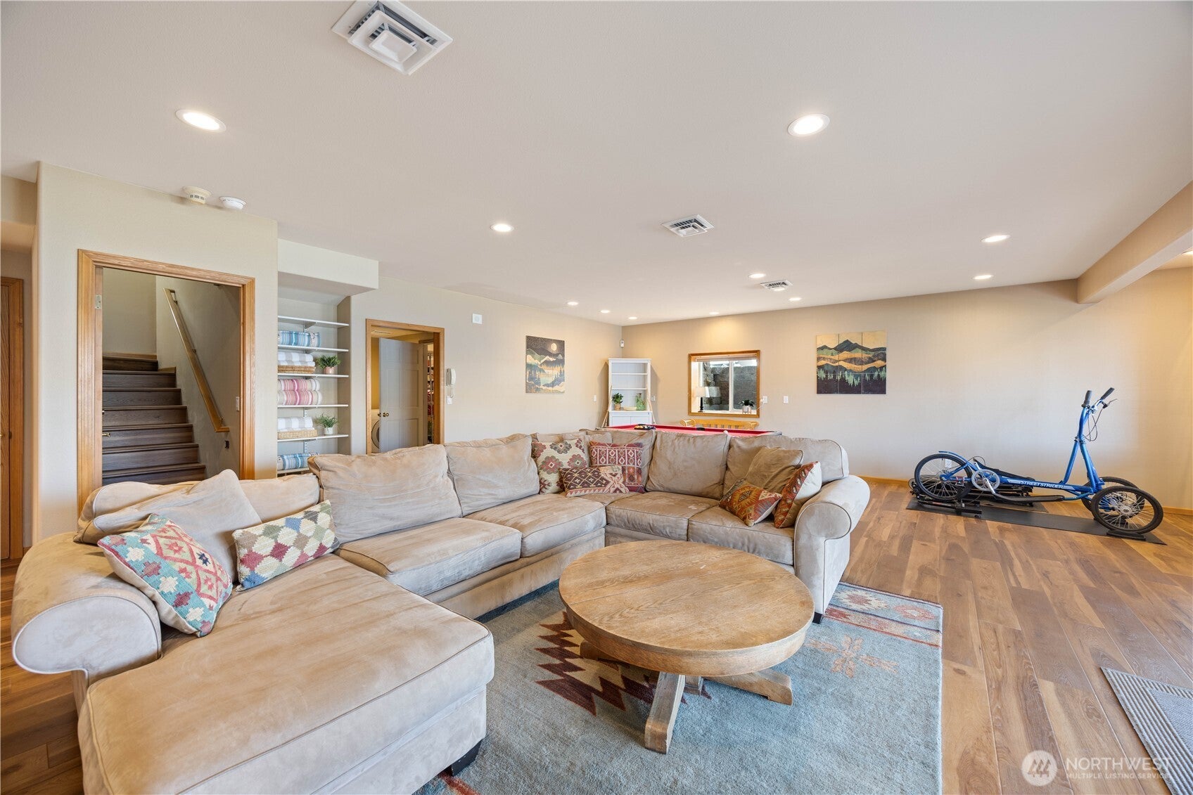 Chelan, Washington, 98816, United States, 5 Bedrooms Bedrooms, ,3 BathroomsBathrooms,Residential,For Sale,1896644