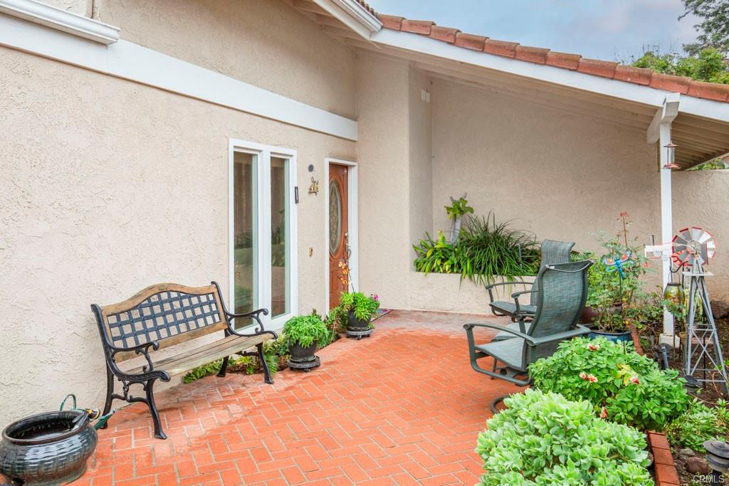 Laguna Woods, California, 92637, United States, 2 Bedrooms Bedrooms, ,Residential,For Sale,2005707