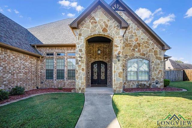 Longview, Texas, 75602, United States, 4 Bedrooms Bedrooms, ,3 BathroomsBathrooms,Residential,For Sale,1970791