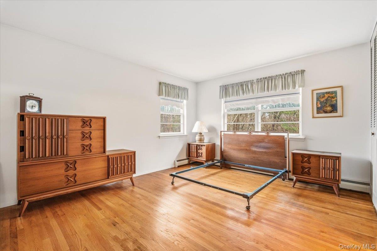 Mahopac, New York, 10541, United States, 4 Bedrooms Bedrooms, ,2 BathroomsBathrooms,Residential,For Sale,2001665