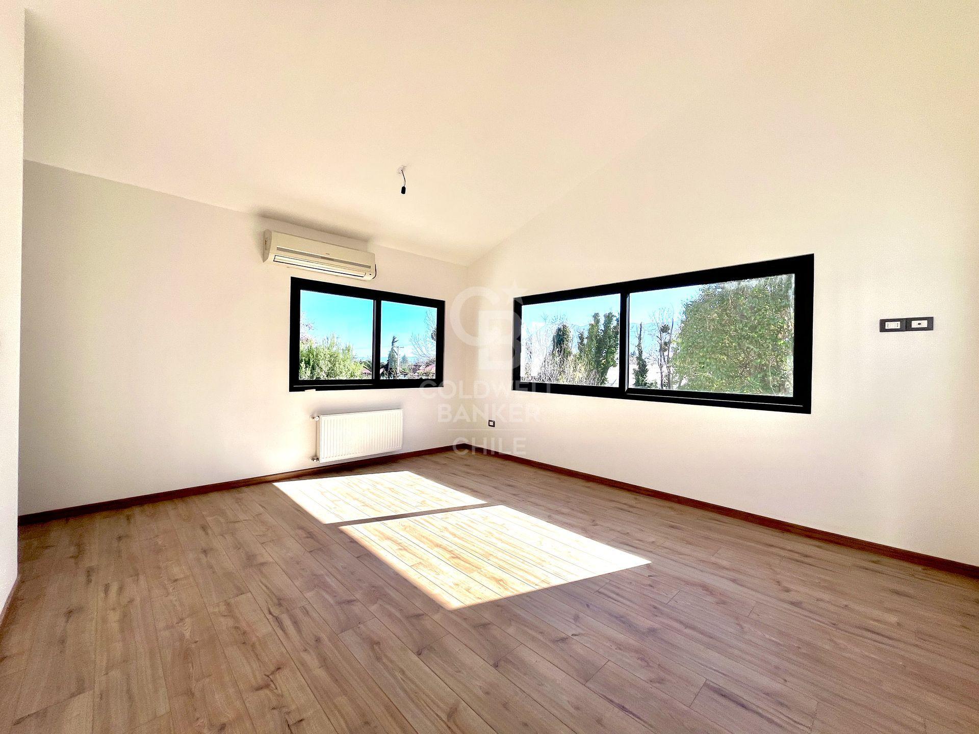 Vitacura, Chile, 3 Bedrooms Bedrooms, ,4 BathroomsBathrooms,Residential,For Sale,1898665