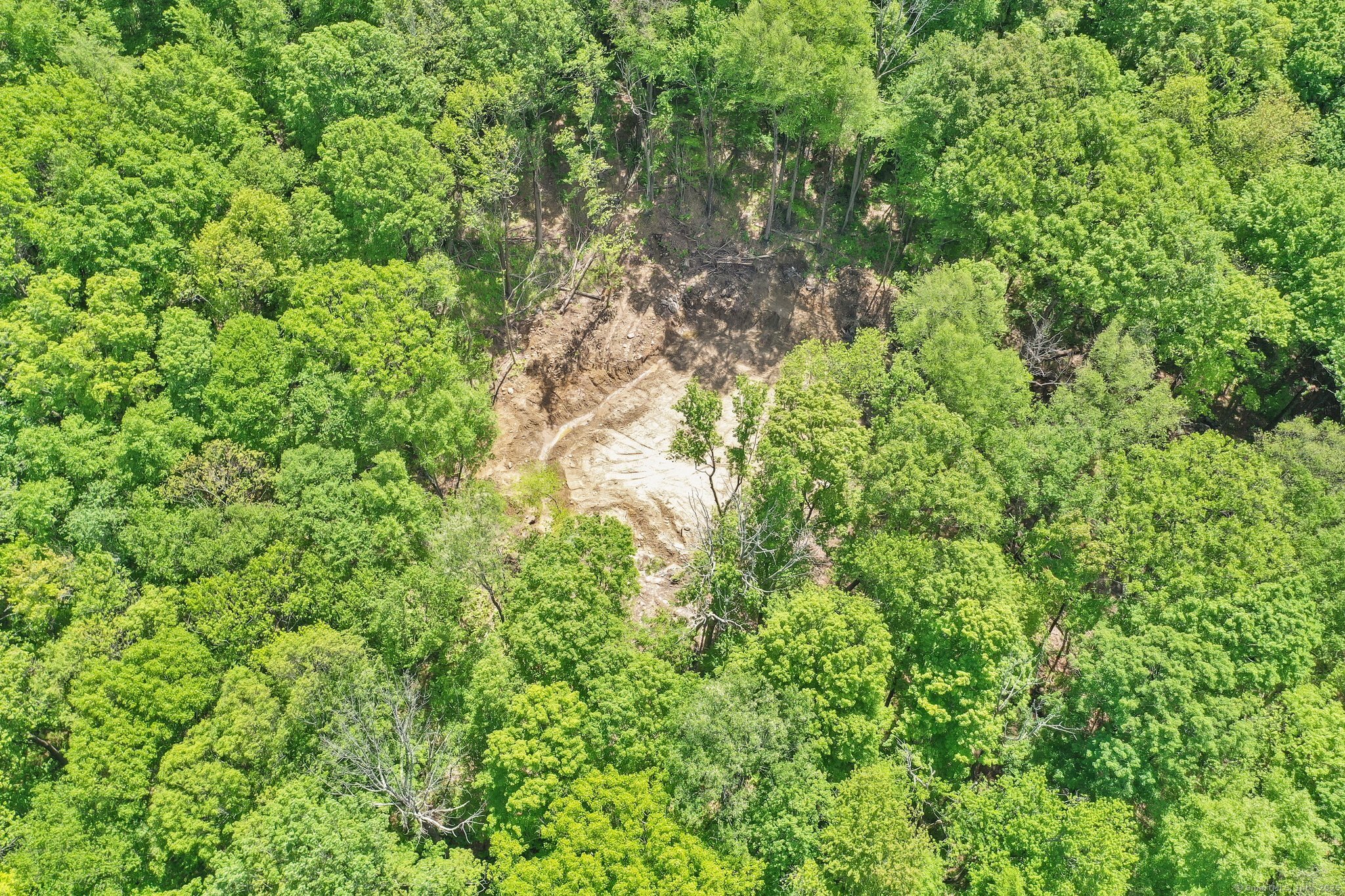 Barkhamsted, Connecticut, 06063, United States, 3 Bedrooms Bedrooms, ,2 BathroomsBathrooms,Residential,For Sale,1968616