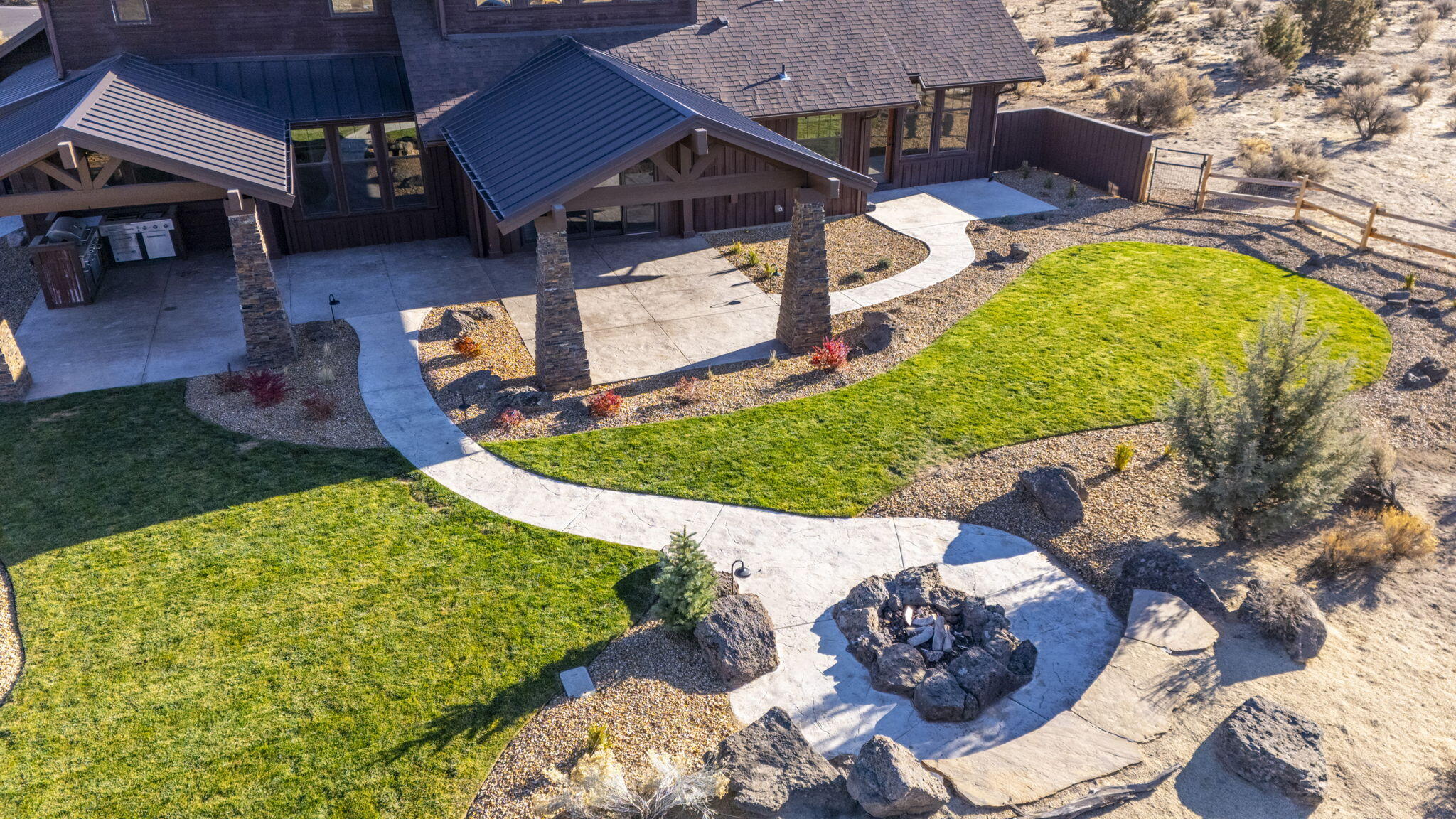 Powell Butte, Oregon, 97753, United States, 4 Bedrooms Bedrooms, ,3 BathroomsBathrooms,Residential,For Sale,1973893