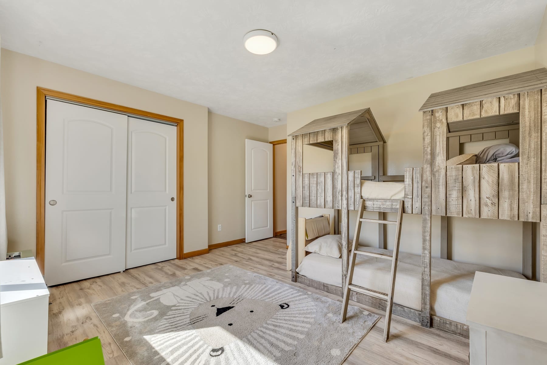  331 SW JADE PL Warrenton, OR 97146 - 物件實景